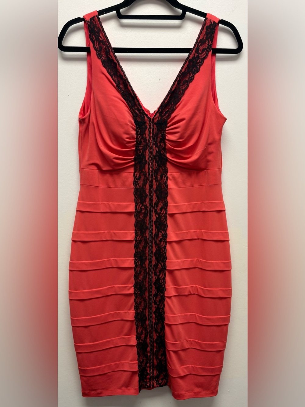 ❤️ Sangria Coral & Black Lace Tiered Cocktail Dress – Size 12